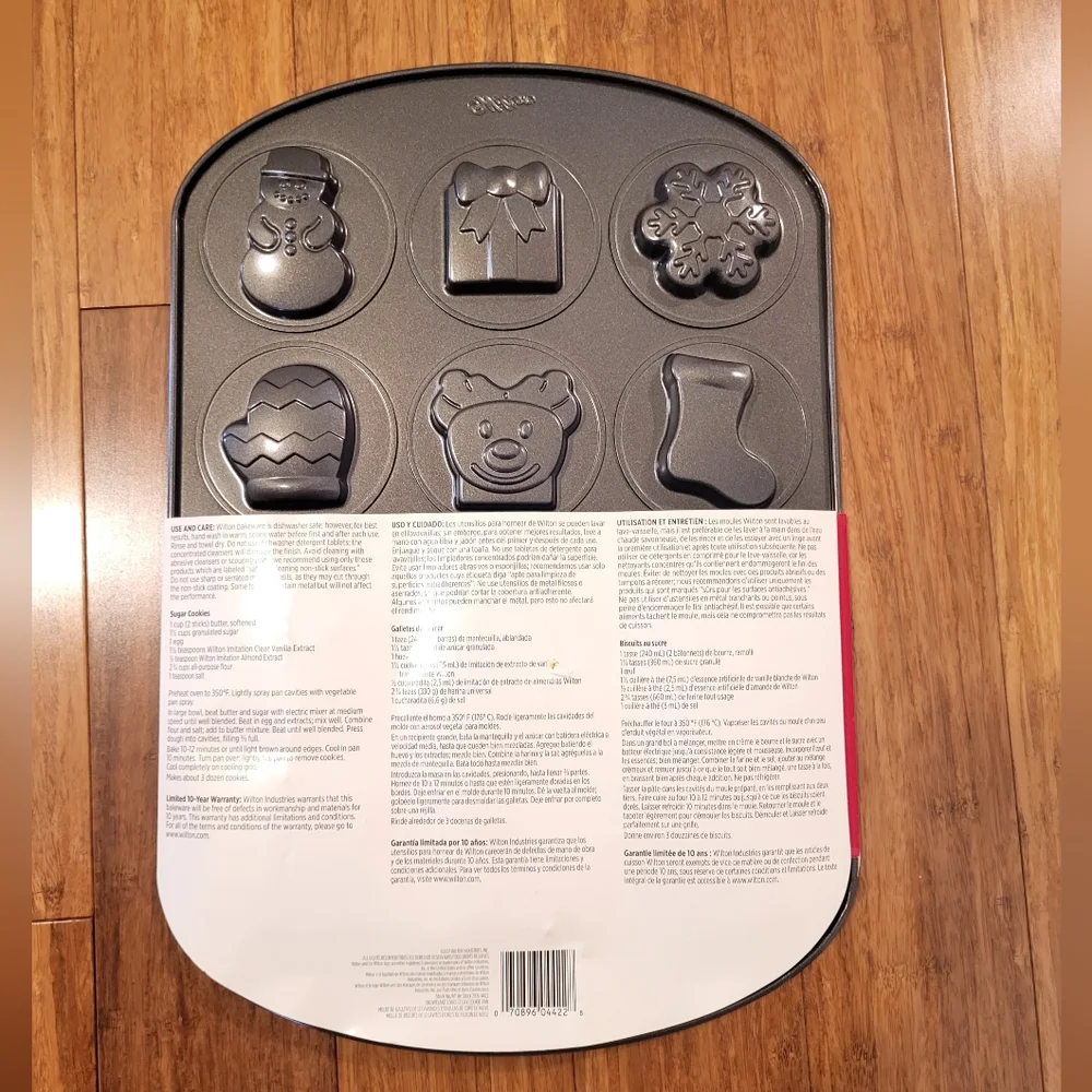 Wilton cookie shape pan - Picture 2 of 4
